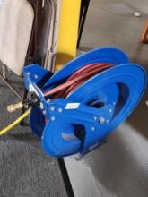Compressor hose with reel