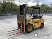 1988 Hyster H60XL Pneumatic Tired Forklift Runs, Moves & Operates