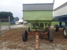 Parker Gravity Wagon w/Hydraulic Auger