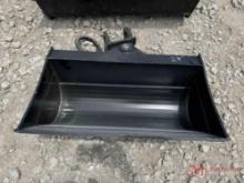 NEW 24" HYDRAULIC TILTING CLEANOUT BUCKET