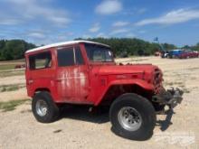 TOYOTA FJ 40 LAND CRUISER