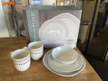 Fitz and Floyd Maric Dinnerware Collection