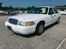 2004 Ford Crown Victoria Passenger Car, VIN # 2FAFP73WX4X172161