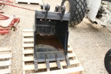 BOBCAT 24" PIN-ON BUCKET (UNUSED)