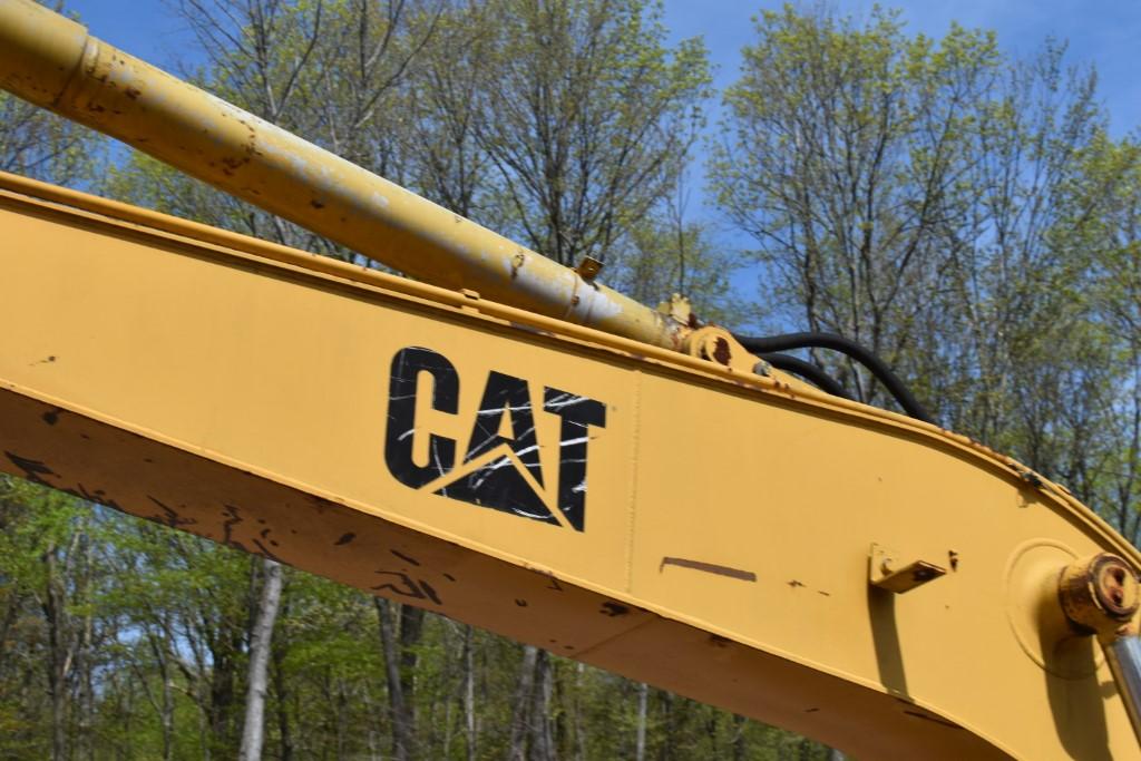 CAT E120B Excavator