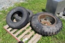 Pallet with 3 tires