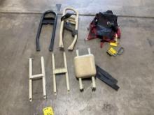 (LOT) SEAT BELT MOUNTS & CARGO NET