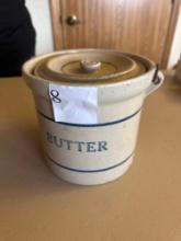Red Wing Stoneware blue band butter crock, slight crack......Shipping