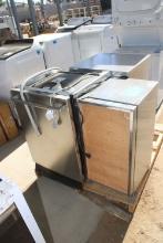 Wine Cooler, Ice Maker, Bosch Dishwasher