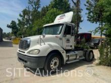 2005 Freightliner Columbia S/A Daycab Truck Tractor