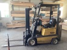 Yale Model GLC040AFNUAF074 Forklift, 4000 Lbs. Capacity, 2 Stage Mast, Solid Rubber Tires