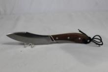 D. H. Russell #4s stainless skinning knife. Made by Grohmann, Pictou NS Canada. Canadian skinning