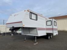 1992 Jayco Eagle Series 5th Wheel/Goose Neck w/ Slide Out