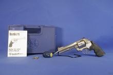 Smith & Wesson 629 Revolver, 44 Magnum, LNIB. Not Legal For Sale In California. SN # CDW8320.