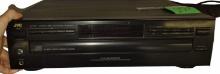 JVC COMPACT DISC CHANGER (POWERS UP)- PICK UP ONLY