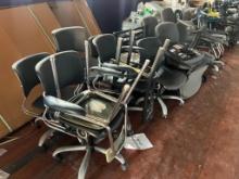 Lot of 20 Chairs