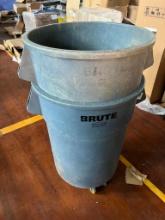 Lot of 2 Brute Trashcans