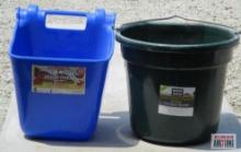 Master Rancher 20 Quart Flat Back Bucket... Hook Over 12 Quart Feeder... *GLM ...