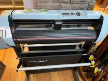 US Cutter SC2, 28”w, computerized Vinyl cutting (11 partial rolls) potter with stand