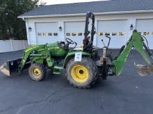 2013 John Deere 3720 Tractor