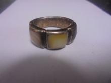 Ladies Sterling Silver Ring w/ 3 Stones