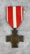 WW2 French Military Cross Of Valor Medal