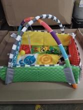 ACTIVITY PLAYMAT AND BALL PIT