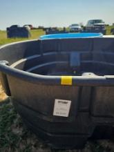 300 GAL RUBBERMAID WATER TANK