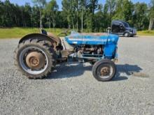 Ford 2000 Tractor