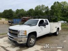 (Charlotte, NC) 2013 Chevrolet Silverado 3500HD Extended-Cab Service Truck Runs & Moves