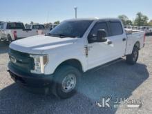2018 Ford F250 4x4 Crew-Cab Pickup Truck Runs & Moves) (Check Engine Light On, Seller Note: Front Di