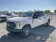 2019 Ford F250 4x4 Crew-Cab Pickup Truck Runs & Moves) (Body Damage