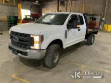 (Oil Springs, KY) 2018 Ford F350 4x4 Extended-Cab Flatbed Truck Runs & Moves) (Cracked Windshield) (
