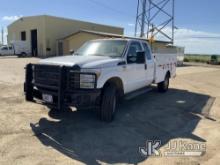 2015 Ford F350 4x4 Extended-Cab Service Truck Runs & Moves