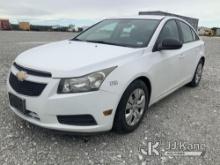 2014 Chevrolet Cruze 4-Door Sedan Runs & Moves) (Check Engine and TPMS Lights On.