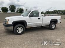 2003 Chevrolet Silverado 2500HD 4x4 Pickup Truck Runs, Moves, Body Damage-Front Fender and Door