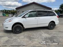 2006 Toyota Sienna Passenger Van Runs, Moves, Check Engine Light On, Body Damage, Rust Damage, Paint