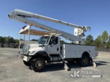 Altec AA755-MH, Material Handling Bucket Truck rear mounted on 2005 International 7300 4x4 Utility T