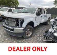 2022 Ford F250 4x4 Crew-Cab Pickup Truck Not Running, Condition Unknow) (Truck is wrecked with over 