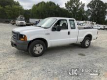 2006 Ford F250 Extended-Cab Pickup Truck Runs & Moves) (Check Engine Light On & Paint/Body Damage