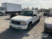 2002 GMC Sonoma Extended-Cab Pickup Truck Not Running, Needs Fan Belt, Missing GVWR Sticker