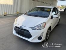 2015 Toyota Prius Hybrid Hatchback Runs & Moves, Paint Damage, Airbag Off Light, Hybrid Battery