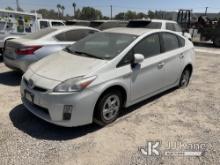2010 Toyota Prius Hybrid Hatchback Not Running, No Catalytic Converter, Paint Damage, Must Be Towed