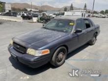 2006 Ford Crown Victoria Police Interceptor 4-Door Sedan Runs & Moves, Roof Damaged, Driver & Passen