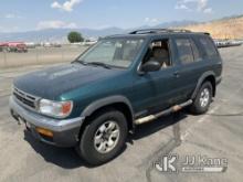 1996 Nissan Pathfinder 4x4 4-Door Sport Utility Vehicle Runs & Moves