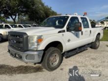 2015 Ford F350 4x4 Crew-Cab Pickup Truck Runs & Moves)( Body & Paint Damage)(FL Residents Purchasing