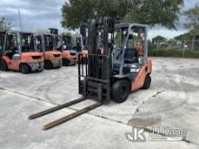 2011 Toyota 8FDU25 Solid Tired Forklift Runs, Moves & Operates)( Engine Issues, Can Not Read Hour Me