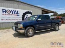 2002 Chevrolet Silverado 4x4 Extended Cab Pickup Truck