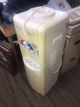 Sunbeam water cooler Hot/cold/ice water loading dispenser SA12587
