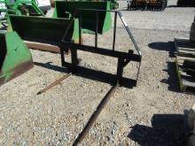 4683 ARMSTRONG QUICK ATTACH HAY FORK